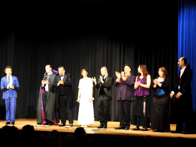 Gala Finale (Small)