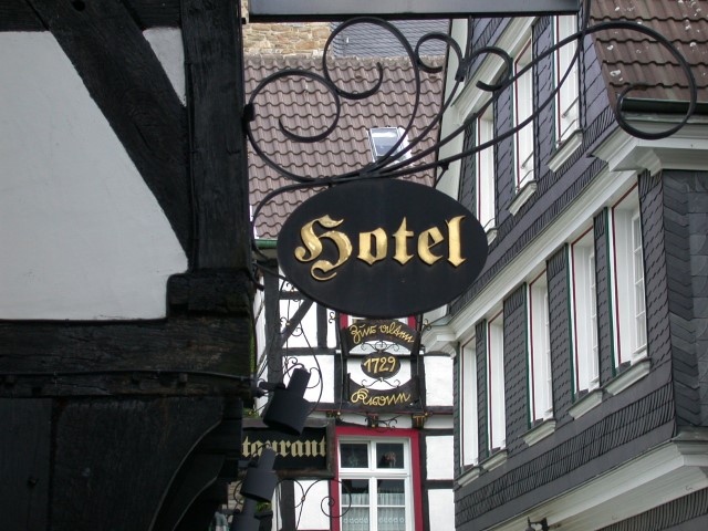 04_Hotel-Schild_hattingen